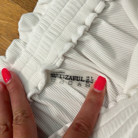 *last chance* Zaful | Women’s white sports shorts - Picture 4 of 16